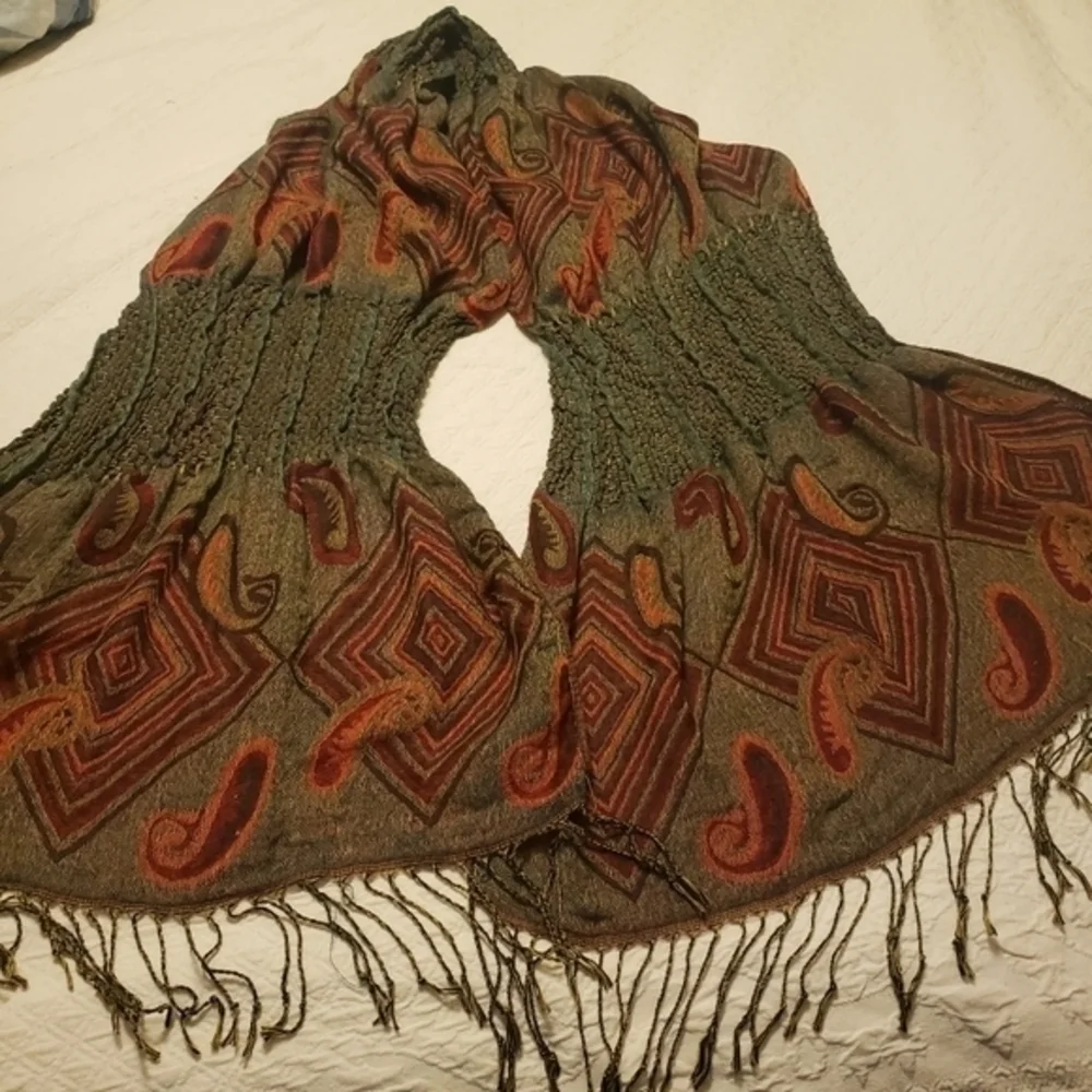 Ladies scarf earth tones‎